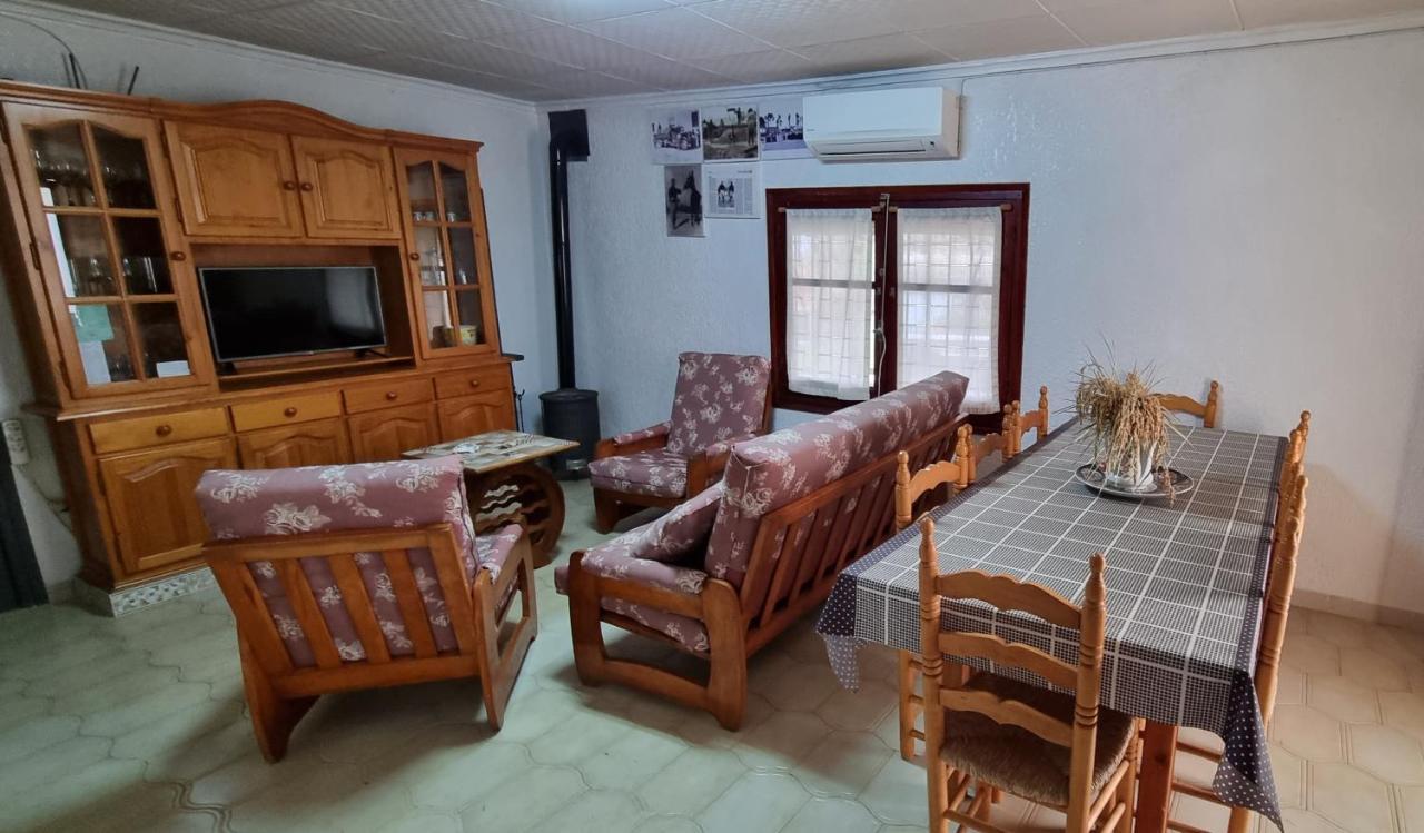 Casa Rural Carme De Nelis Deltebre Bagian luar foto